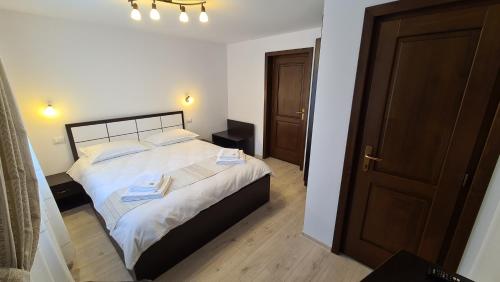 Pensiunea Mădălina - image 13