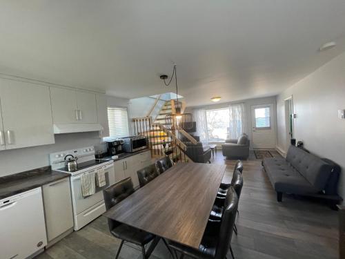 Maison sur le lac in Šambora (QC)