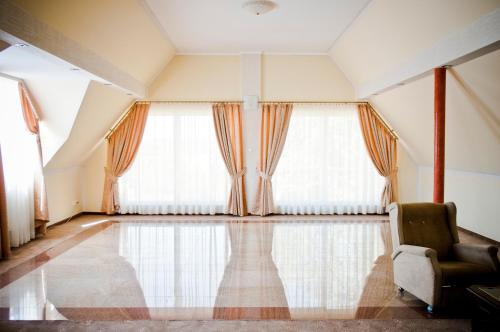 Зручності, Hotel Olenka in Жудловіц
