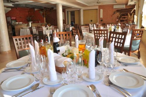 Ресторан, Hotel Olenka in Жудловіц