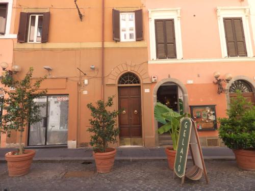 Vite 99 - Piazza di Spagna 4