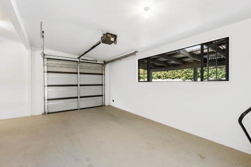 Three-Bedroom House image 3