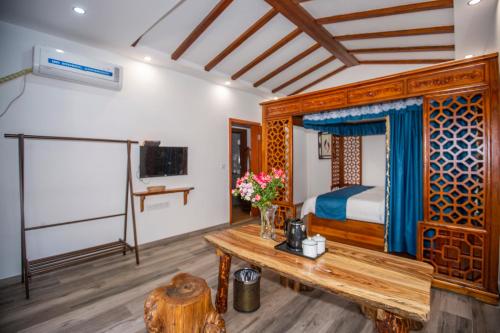 Two-Bedroom Suite room in Yuping Inn