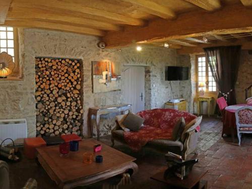 Gîte Sainte-Suzanne-et-Chammes 3 pièces 4 personnes - FR-1-600-179 - image 3