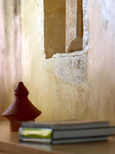 Dorotheou House - image 2