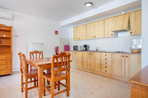 Apartamentos Karin 2ºD - image 5