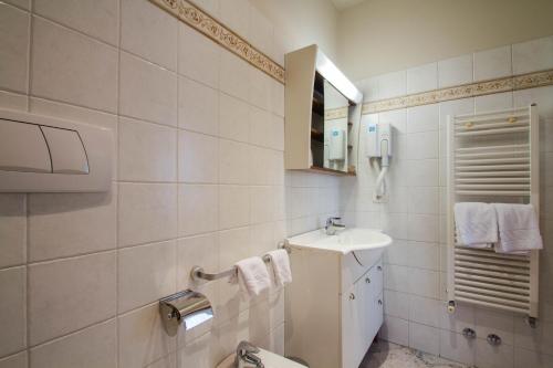 Hotel Corso Alaxi Hotels - image 3