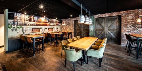 Grand Café Goejje voorheen Oranje Hotel - image 7