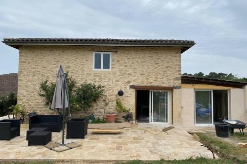 Maison viticole rénovée gîte à louer Caumont