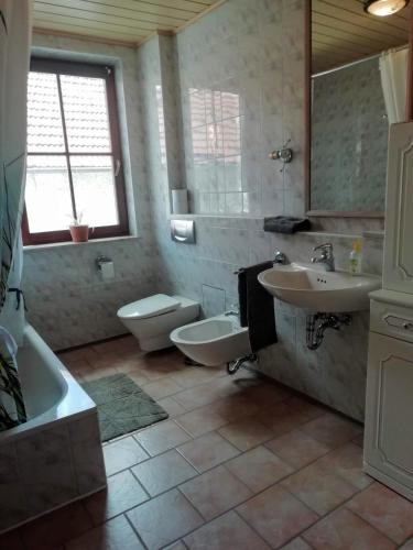 Bathroom, Ferienwohnung Familie Faath in Bellheim
