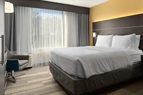 Holiday Inn Express - Atlanta-Kennesaw, an IHG Hotel