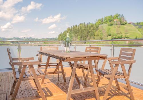 Terraza/balcón, CLAUS RESCH APPARTEMENTS - E-Bike, Wandern, Minigolf, Familie, Urlaub an der Weinstraße in Loipersdorf