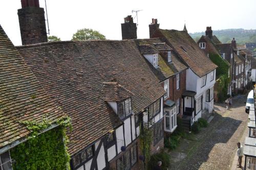 Mermaid Inn - main image