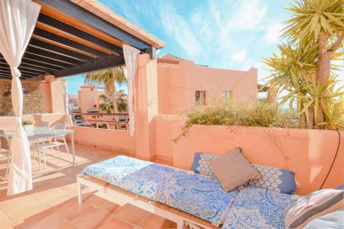  NEW ROMANTIC DUPLEX WITH GREAT SEA VIEWS in Mijas