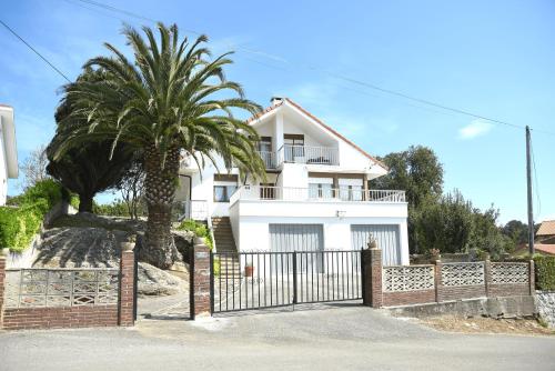  Impresionante Casa en Ajo a 5 min de la Playa con Vistas in Ajo