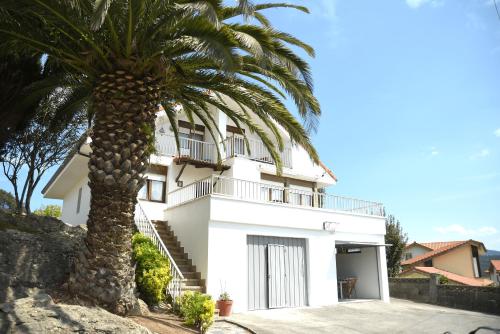  Impresionante Casa en Ajo a 5 min de la Playa con Vistas in 39170 Ajo