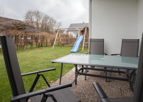 Welcome in - Studio 'Zum Hohlen Rain' met terras en barbecue in Zueschen