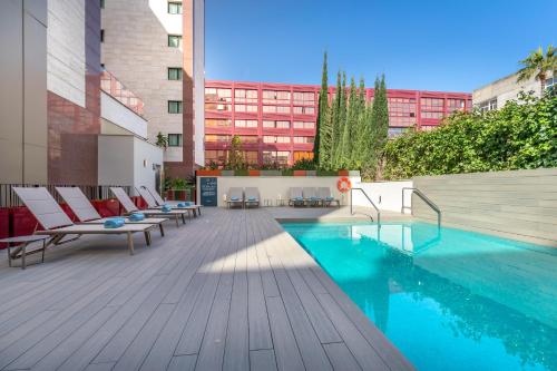 Occidental Sevilla Viapol, Севилья