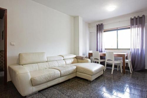 Charming 2 bedroom apartment 10min from city life
