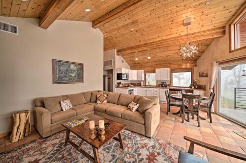 Secluded Home on 1-Acre Lot with Unparalleled Views in Skyforest, USA