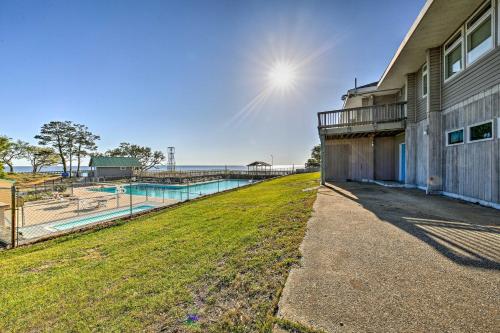 OBX Getaway with Boat Dock on Colington Harbour