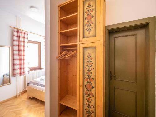 Apartment House Berghi - image 3