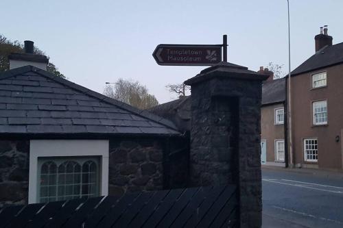 The Burrow, a Spacious Bungalow in Heart of NI