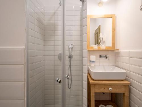 Apartment House Berghi - image 6