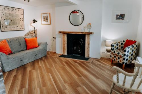 Hamilton Lodge - Cottage sleeps 8 2