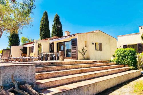 Villa-Golfe de Saint-Tropez/Accès plage privée gîte à louer Guerre Vieille