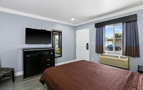 Queen Room - Disability Access