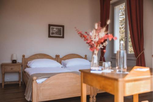 2 twin beds