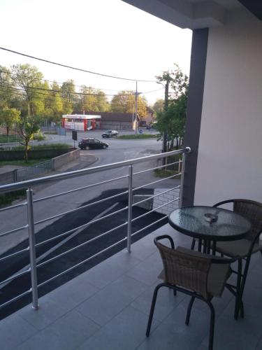 Balkons/terase, Apartments Karić Aerodrom Tuzla (Apartments Karic Aerodrom Tuzla) in Dubrave Gornje