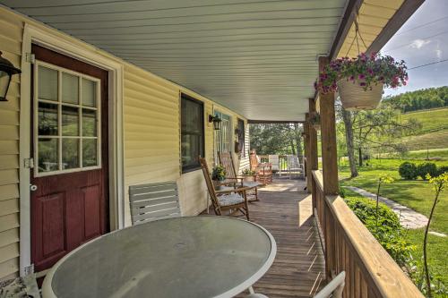 Spacious Faber Home with Yard, Steps to Winery! Spacious Faber Home with Yard, Steps to Winery!
