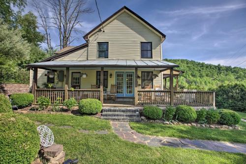 Spacious Faber Home with Yard, Steps to Winery! Spacious Faber Home with Yard, Steps to Winery!