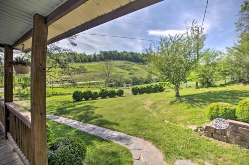 Spacious Faber Home with Yard, Steps to Winery! Spacious Faber Home with Yard, Steps to Winery!