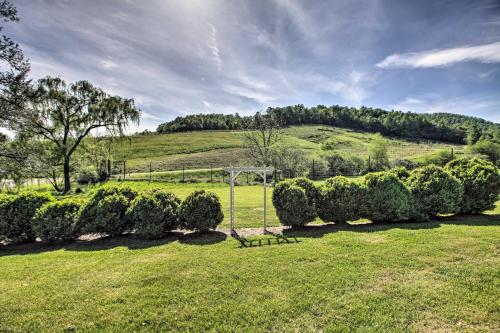 Spacious Faber Home with Yard, Steps to Winery! Spacious Faber Home with Yard, Steps to Winery!