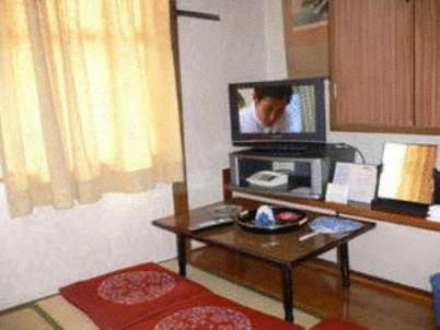 Japanese-Style Family Room