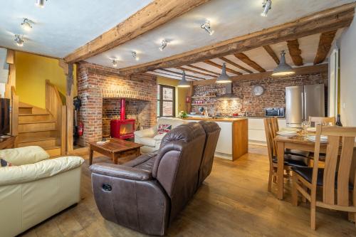 Wonderful wooden beamed 17th century retreat - White Lion Cottage gîte à louer Hadleigh