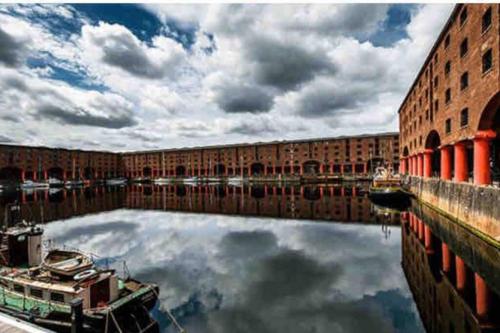 Liverpool, Superb City Centre Apartment With Parking, Liverpool (foto 4)