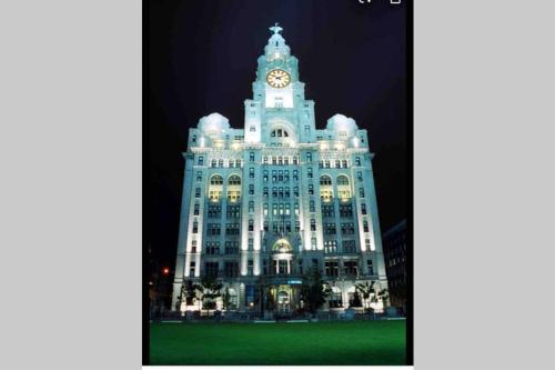 Liverpool, Superb City Centre Apartment With Parking