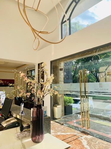 Shared lounge/TV area, Mansion Park Hotel in Bien Hoa (Dong Nai)