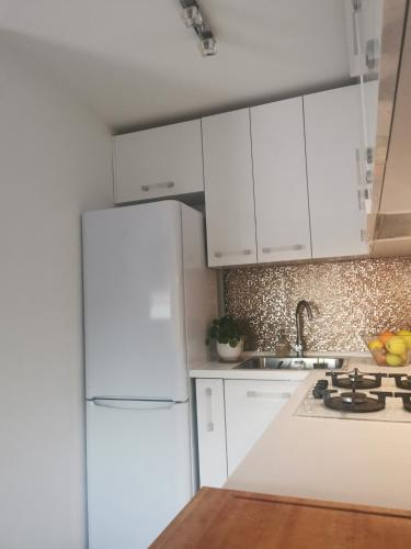 廚房, Kenzo apartment in 塞尼