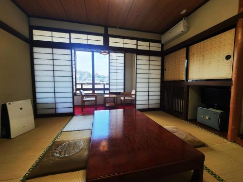 3 futon beds