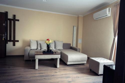 London Apartments Vaslui - Accommodation