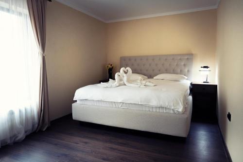 London Apartments Vaslui in Vászló