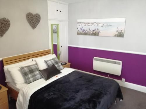 Burleigh Guest House - image 5