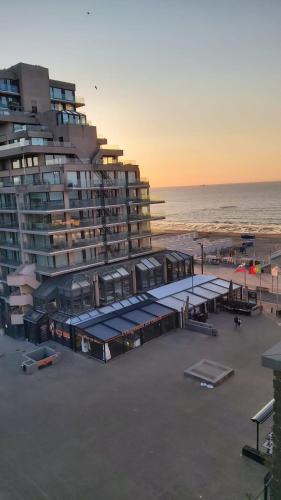Appartement met zeezicht op het Van Bunnenplein