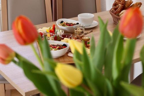 Food and beverages, Edelweiß - Appartements & Cafe in Grun