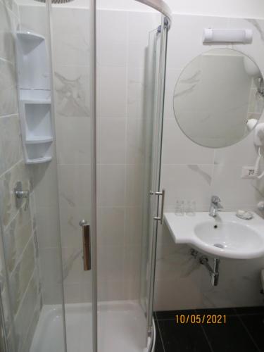 Hotel Silva - image 8